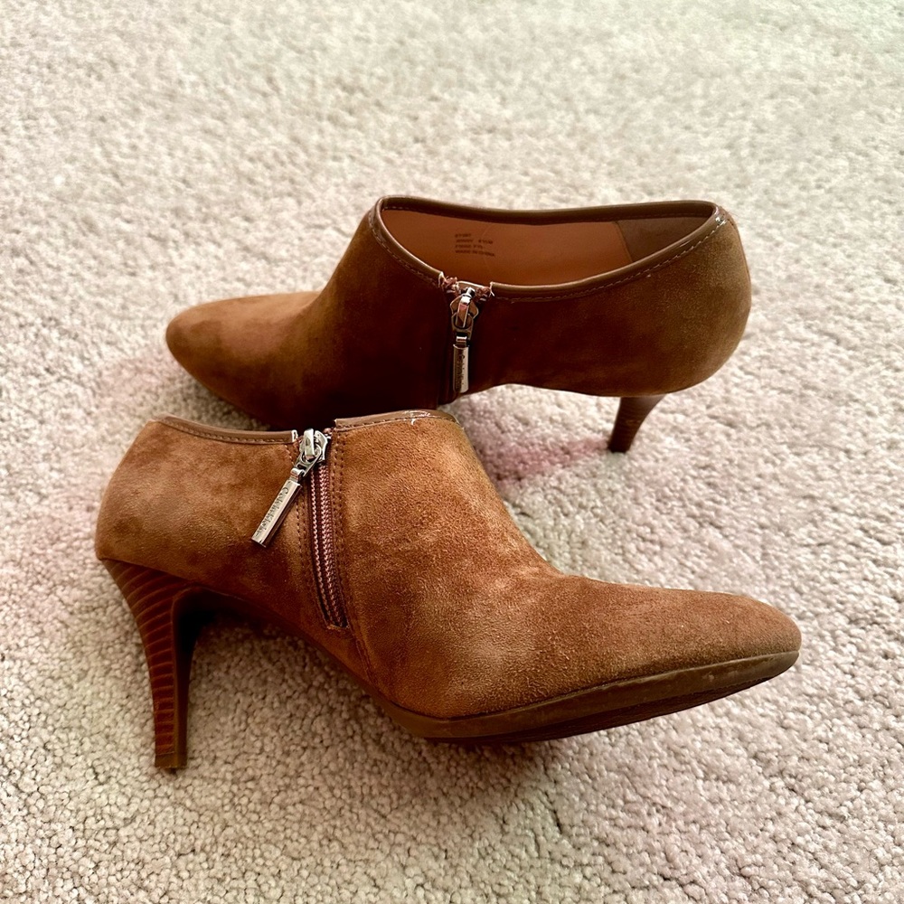 Calvin Klein Ankle Boots Suede Leather  Camel JENNY Sz 8.5